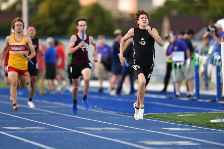 Springfield 4×400 relay bounces back