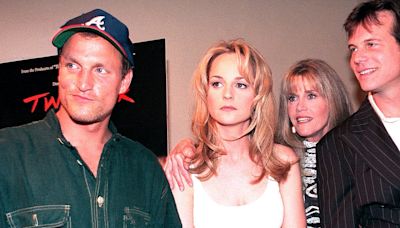 The best red carpet photos from the star-studded 1996 premiere of 'Twister'