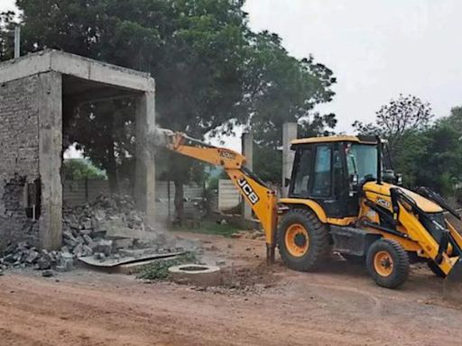 Shops to offices & gates: Six illegal colonies razed in Gurgaon | Gurgaon News - Times of India