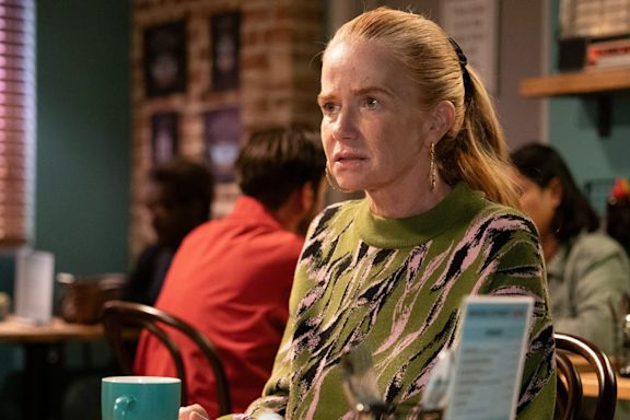 EastEnders star explains Bianca's "risky" plan to catch Reiss