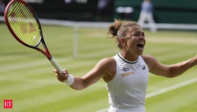 Barbora Krejcikova stuns Elena Rybakina to earn Wimbledon final with Jasmine Paolini