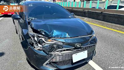 顏若芳行經市民高架遭遊覽車追撞 車輛嚴重受損輕傷送醫