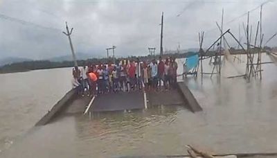 Bridge collapses in Bhagalpur, opposition alleges corruption