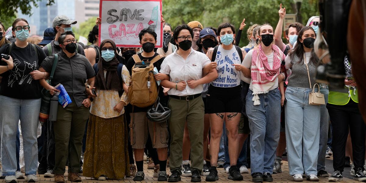 Student anti-war protesters dig in as faculty condemn universities’ leadership over calling police