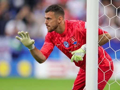 Martin Dubravka lands Celtic transfer pitch as 'possible' Atletico Madrid goalkeeper raid resurfaces