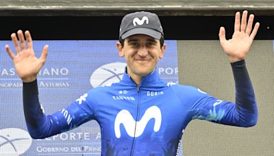 Pelayo conquista la primera etapa española en el Giro, Pogacar sigue de rosa