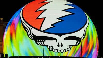 “Picture a bright blue ball... Dizzy with eternity": Dead & Company, with John Mayer, at The Sphere