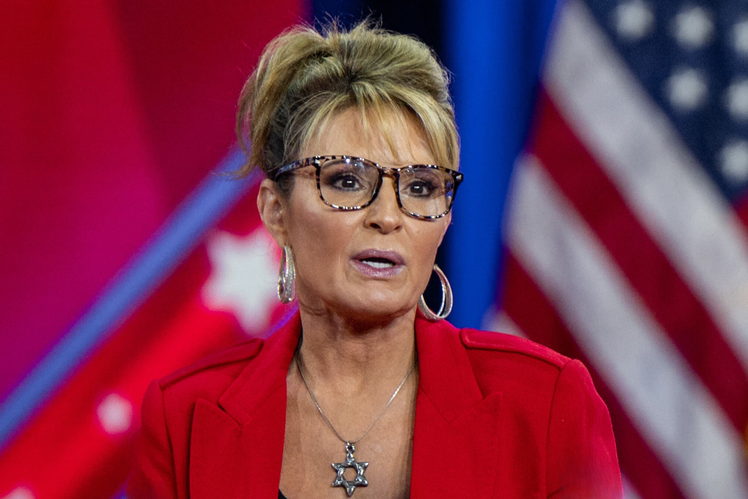 Sarah Palin gets into live TV clash over Donald Trump civil war comments