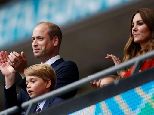 Queen Elizabeth Would 'Not Like' Prince William’s Emotional Approach to Fatherhood