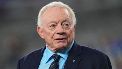 Cowboys Urged to Make Quarterback Trade: ‘Doesn’t Make Sense’