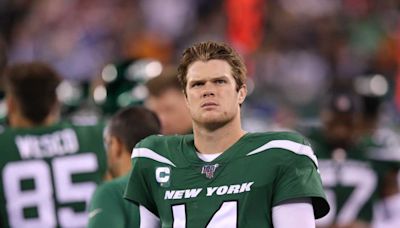 Jets Ex Sam Darnold No. 1 QB for Vikings as J.J. McCarthy Out for Season: Tracker