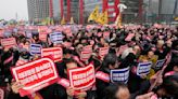 南韓醫師罷工 兩人執照遭政府吊銷