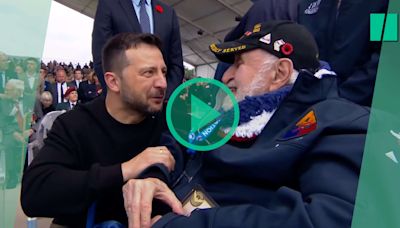 80e anniversaire du débarquement en Normandie : l’émotion de Volodymyr Zelensky saluant les vétérans américains à Omaha Beach