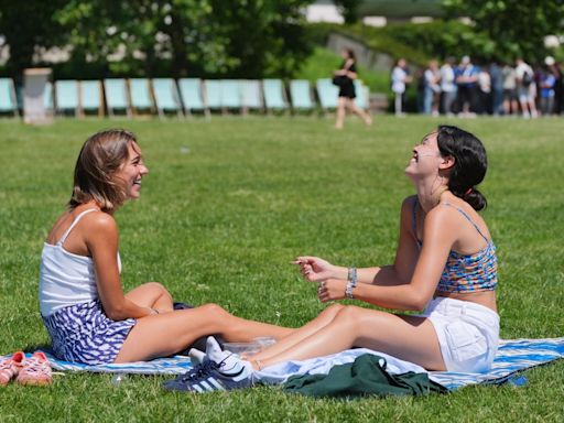 Hottest day of the year recorded in London as temperature soars to 31.2C at Heathrow