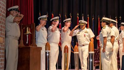 Capt. Randy Berti assumes command of Fleet Readiness Center East