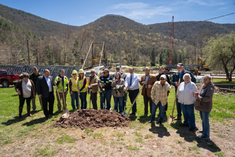 Groundbreaking held for new English Center community building