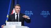 Europa deve pensar na própria 'defesa e segurança' frente à ameaça russa, diz Macron
