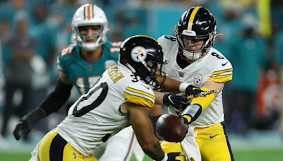 Steelers’ Jaylen Warren Pulls Back Curtain on QB Kenny Pickett’s Leadership