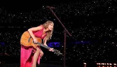 Taylor Swift heard sound checking ahead of Edinburgh Murrayfield concerts