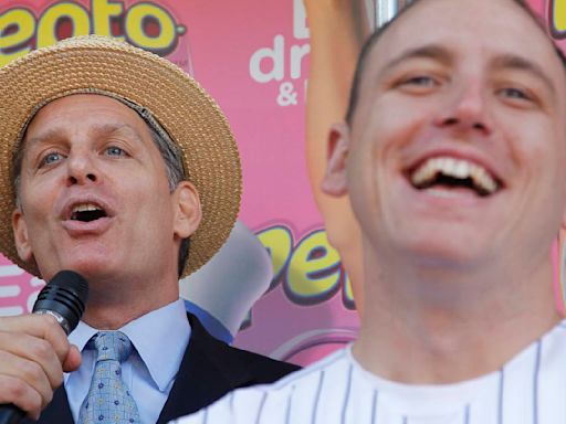 Joey Chestnut points finger at Nathan's Hot Dog Eating Contest organizers in first interview since ban