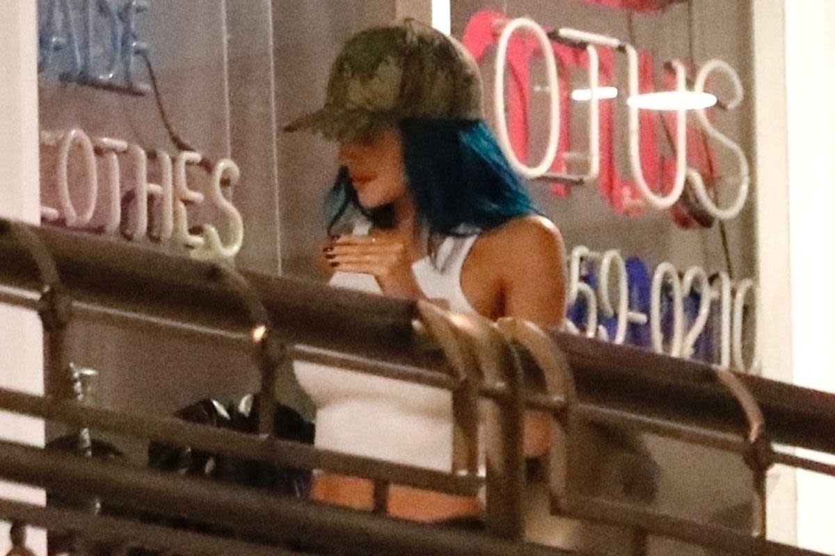 Kylie Jenner Revives 'King Kylie' with Fun Blue Hairstyle: 'Teal the End of Time'