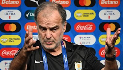 Bielsa: “A Colombia le sobran delanteros y eso no es común”