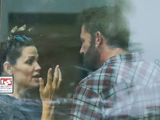 JLo habría buscado ayuda en Jennifer Garner para salvar su matrimonio con Ben Affleck: "El mayor miedo es que vuelva a beber"
