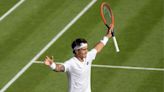 Francisco Comesaña da un nuevo golpe en Wimbledon y avanza a la tercera ronda