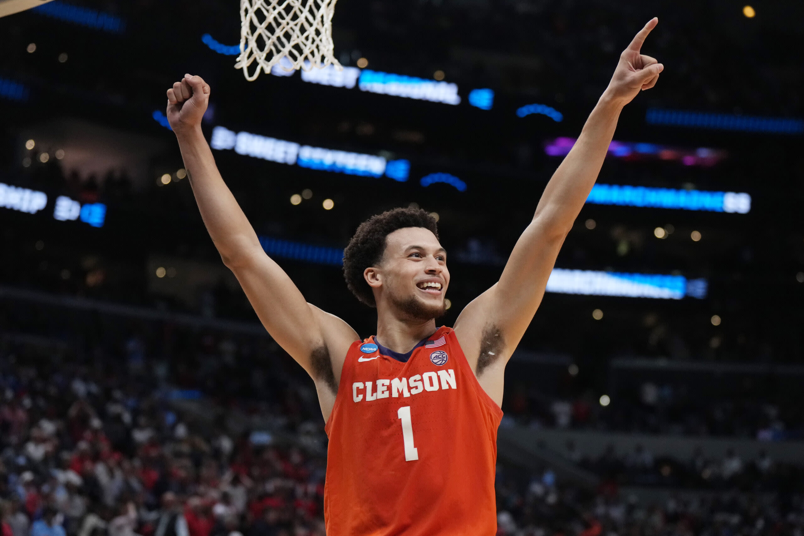 Clemson star Chase Hunter announces decision on NBA Draft