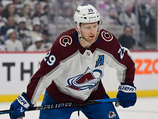 Avalanche star Nathan MacKinnon named Hart Trophy finalist for fourth time