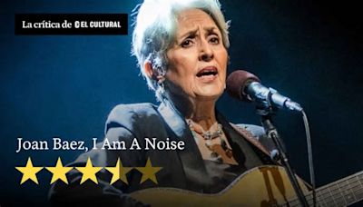 Joan Baez llega con tres heridas: la de los abusos, la del amor por Dylan y la de la injusticia