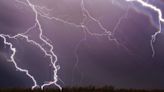 Vigilance orage : 10.000 foyers sans électricité et de fortes perturbations sur le TER en région Centre-Val-de-Loire