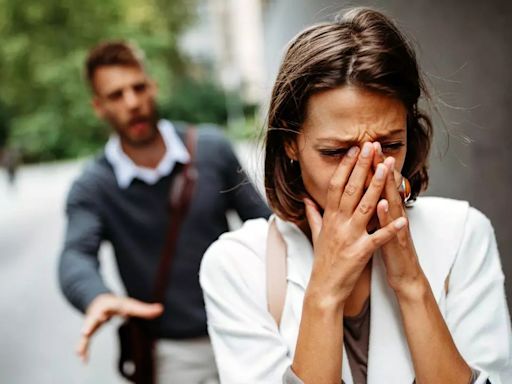 This Habit Stops You From Moving On From Your Ex