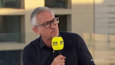 Lineker blasts Southgate for 'leaving Alexander-Arnold out to dry'