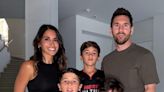 Lionel Messi compartió una foto con su hijo más chico y sorprendió con una costumbre argentina