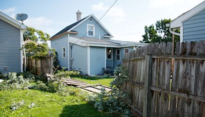 Can I paint on my neighbor's fence? Here's what to do in Ohio