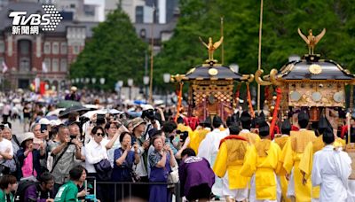 全球遊客蜂擁到日本！ 上半年外國客創新高「觀光公害」嚴重