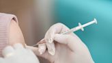 Mônica Bergamo: Ministério da Saúde recebe última remessa da vacina da Moderna contra variante do coronavírus