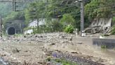 花蓮大雨土石崩落阻交通 蘇花實施夜間預警性封閉、北迴仍待搶通