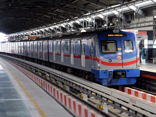 Kolkata metro introduces ‘No booking counter stations’ in purple and orange line | Events Movie News - Times of India