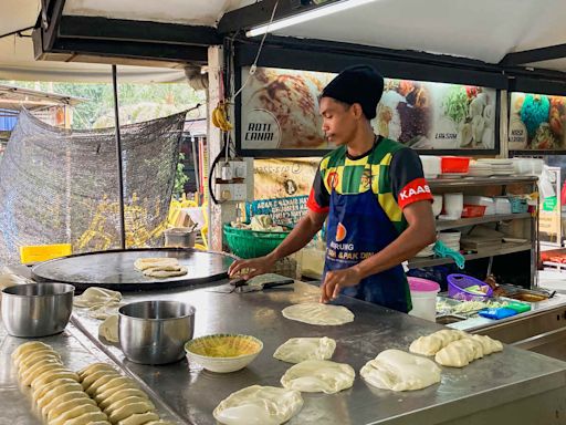 Warung Kak Yah & PakDin: Keramat’s hidden gem for fluffy roti sarang burung & aromatic nasi dagang