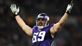 Legendary Vikings defensive linemen welcome Jared Allen into Ring of Honor