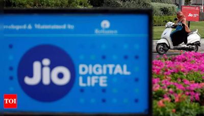 Reliance Jio launches plan that give free access to Netflix, Amazon Prime Lite, Disney+ Hotstar, SonyLiv and more - Times of India