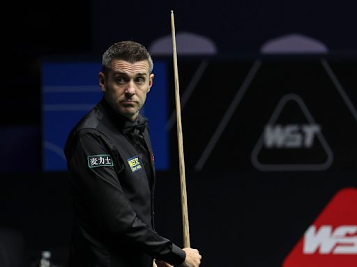 Mark Selby knocked out of 2024 Wuhan Open qualification by Long Zehuang, Jimmy White rolls back the years - Eurosport