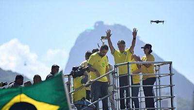 巴西前總統波索納洛皮膚感染 轉院至聖保羅