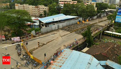 British-era Sion bridge to be demolished, rebuilt: Traffic advisory and diversions | Mumbai News - Times of India