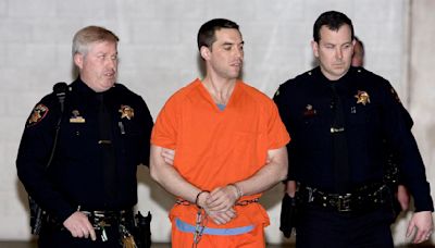 Scott Peterson denies killing his pregnant wife nearly two decades ago in new documentary