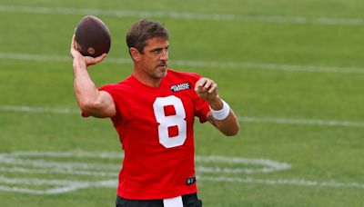 Bob Raissman: Jets QB Aaron Rodgers is back as the NFL’s King of the Microphone