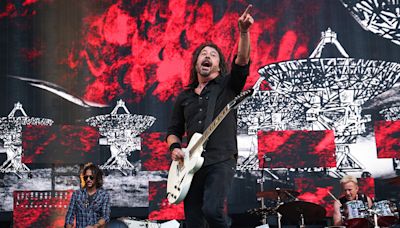 Foo Fighters Live Review: Dave Grohl’s men triumph at emotional return to London