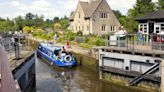 River Thames: Number of summer lock keepers slashed